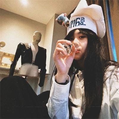 告别亲爱的大地海报