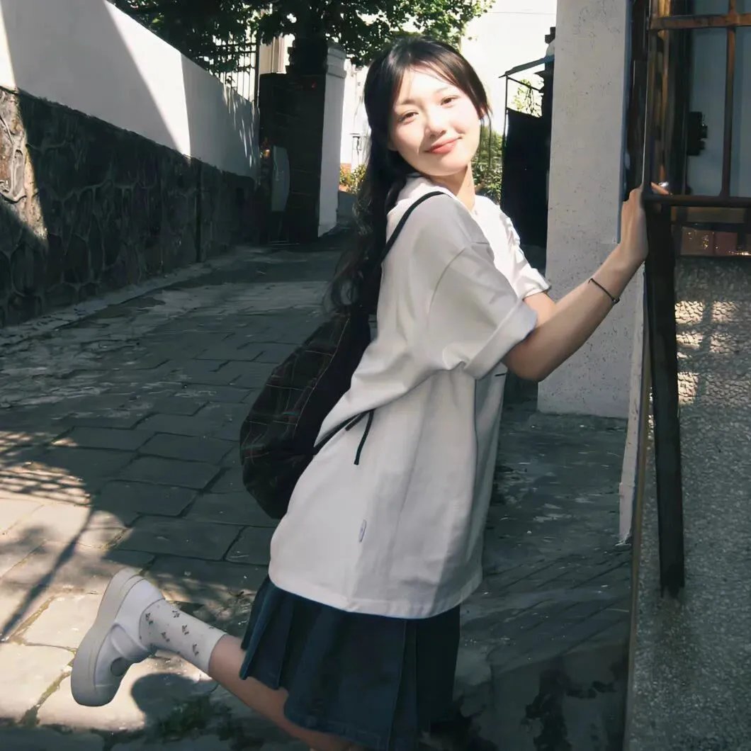 马桶妖怪海报